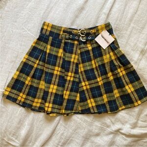 superdown Yellow & Navy Plaid Pleated Mini Skirt with Double Buckle